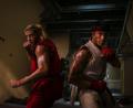 Bild: Handout / Berlin/Paramount Pictures/dpa
Noah Centineo (l) spielt Ken Masters und Andrew Koji Ryu.