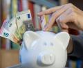 Bild: Hendrik Schmidt/dpa
Kinder sollen künftig Geld vom Staat bekommen, um Vermögen fürs Alter aufzubauen. (Illustration)