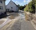 Bild: Julia Fienz
Mitten im Sommer bei strahlendem Sonnenschein war die Johann-Dietl-Straße in Neustadt/WN überschwemmt. Bis Anfang Oktober verzeichnete die Stadt 44 reparaturbedürftige Schäden des Wassernetzes.