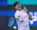 Bild: Achmad Ibrahim/AP/dpa
Sollte beim Show-Turnier in Saudi-Arabien auch aufschlagen: Alexander Zverev. (Archivbild)