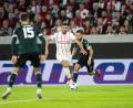 Bild: Silas Stein/dpa
Goldenes Füßchen: Vincenzo Grifo (M) traf per Freistoß zum Freiburger 1:0.