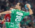 Bild: Andreas Gora/dpa
Nationalspieler Tim Freihöfer war bester Füchse-Schütze in Porto. (Archivbild)