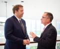 Bild: Soeren Stache/dpa
Finanzminister Klingbeil und Bundesbankchef Nagel kamen mit positiven Wachstumszahlen nach Bangkok.