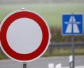 Symbolbild: Bernd Wüstneck/dpa-Zentralbild/dpa
Dier Autobahnauffahrt Selb-West der A 93 wird für drei Wochen gesperrt.