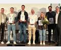 Bild: Andritzky 
Bürgermeister Andreas Malzer (von links) mit den Geehrten Thomas Haberkorn, Klaus Sommer, Christian Neumann, Julia Weiß und Tobias Wegmann sowie Geschäftsführer Peter Andritzky, der selbst Jubiläum feierte.