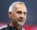 Bild: Florian Wiegand/dpa
Adi Hütter vor dem Spiel gegen Köln.