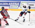 Bild: Achim Keller
Luis Marusch (rechts) und die Blue Devils Weiden haben das Auswärtsspiel beim EHC Freiburg am Sonntagabend mit 3:5 verloren.
