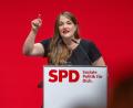 Archivbild: Armin Weigel/dpa
Die SPD-Landesvorsitzende Ronja Endres fordert einen Kurswechsel in der Schulpolitik.