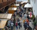 Bild: Josef Rosner
Mehr als 7000 Menschen stürmten am Kirchweihsonntag den Herbstmarkt im Schafferhof in Konnersreuth.
