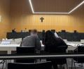 Bild: Stefanie Tretter
13 Jahre Freiheitsstrafe und Sicherungsverwahrung: So lautet das Urteil gegen den 32-jährigen Hauptangeklagten im Drogenprozess am Landgericht Weiden.