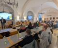 Bild: Anja Vogl
Reges Interesse am 30. Forum Frühe Hilfen: Der König-Ruprecht-Saal im Landratsamt in Amberg war mit einem interessierten Fachpublikum gefüllt.