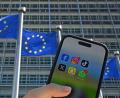 Symbolbild: Elisa Schu/dpa
Noch können Kinder unter 13 Jahren Social-Media-Apps benutzen. Die EU will das nun aber ändern.
