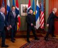 Bild: Heiko Junge/Pool NTB/AP/dpa
Trafen sich in Oslo (von links): US-Unterhändler Steve Witkoff, Finnlands Präsident Alexander Stubb, der ukrainische Präsident Wolodymyr Selensky und Norwegens Regierungschef Jonas Gahr Støre.