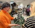 Archivbild: Gabi Schönberger
Die Landfrauen des Verbandes für landwirtschaftliche Fachbildung (VLF) Weiden präsentieren ab 18. November wieder ihre Weihnachtsausstellung im City Center.