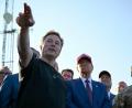 Bild: Brandon Bell/Getty Images North America Pool via AP/dpa
Elon Musk soll die Einschränkungen veranlasst und darüber auch mit Donald Trump gesprochen haben. (Archivbild)