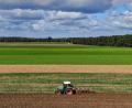 Symbolbild: Armin Weigel/dpa
Damit der Landwirtschaft die Fläche nicht ausgeht: Der Planungsverband will Flächen exklusiv sichern.