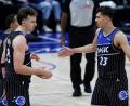 Bild: Duane Burleson/AP/dpa
Tristan Da Silva (rechts) bleibt Teamkollege von Franz Wagner bei den Orlando Magic.