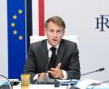 Bild: Teresa Suarez/Pool AP/AP/dpa
Präsident Emmanuel Macron möchte wieder Ruhe in Frankreich einkehren lassen.