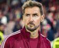 Bild: Frank Hammerschmidt/dpa
Miroslav Klose tüftelt über der Nürnberger Aufstellung. (Archivbild)