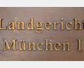 Bild: Frank Leonhardt/dpa
Vor dem Landgericht München I wird eine Vergewaltigung durch drei Männer verhandelt - einer ist schon wegen einer Tat verurteilt. (Symbolbild)