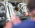 Bild: Julian Stratenschulte/dpa
VW will bei den anstehenden Tarifverhandlungen auch über Transfergesellschaften verhandeln. (Symbolbild)
