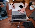 Bild: Fabian Strauch/dpa/dpa-tmn
Künstliche Intelligenz ändert den Arbeitsalltag auch in den sogenannten MINT-Berufen erheblich. (Symbolbild)