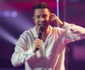 Bild: Joerg Carstensen/dpa
Aktuell auch bei „The Voice of Germany“ zu sehen: Nico Santos. (Archivbild)