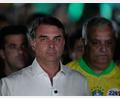 Bild: Eraldo Peres/AP/dpa
Flavio Bolsonaro soll Brasilien verlassen haben (Archiv)