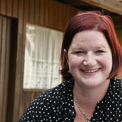Martina Freibott, Gastmutter von John