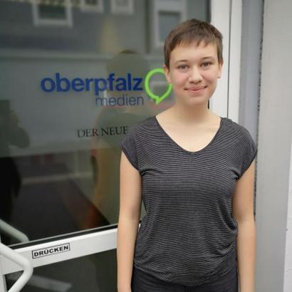 Veronika Ertl, (18) Organisatorin