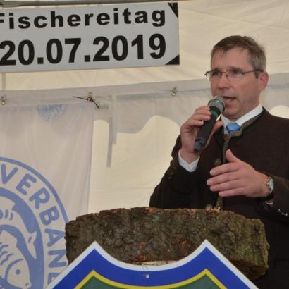 Moosbachs Bürgermeister Hermann Ach zur Otterproblematik