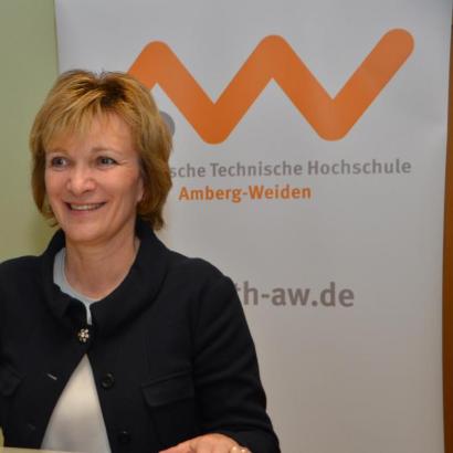 OTH-Vizepräsidentin Christiane Hellbach