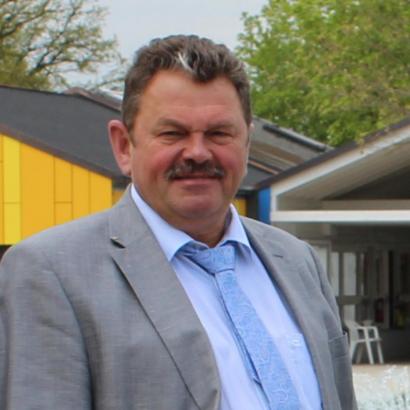 Willi Meier, Geschäftsführer der Stadtwerke Neunburg Freizeit GmbH, zur Freibad-Schließung