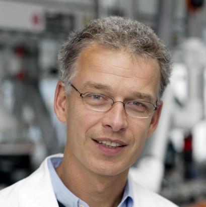 Professor Ralf Wagner, Institut für klinische Mikrobiologie und Hygiene an der Universität Regensburg