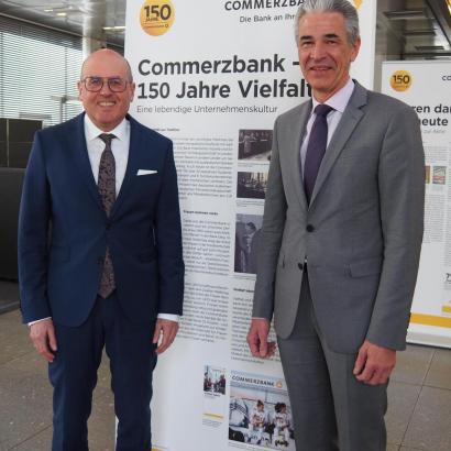 Sebastian Hackl, Niederlassungsleiter für den Privat- und Unternehmenskundenbereich der Commerzbank in Weiden