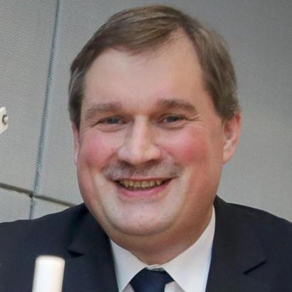 Vorstandsvorsitzende Frank Heinricht zu den Investitionen im Pharmasektor