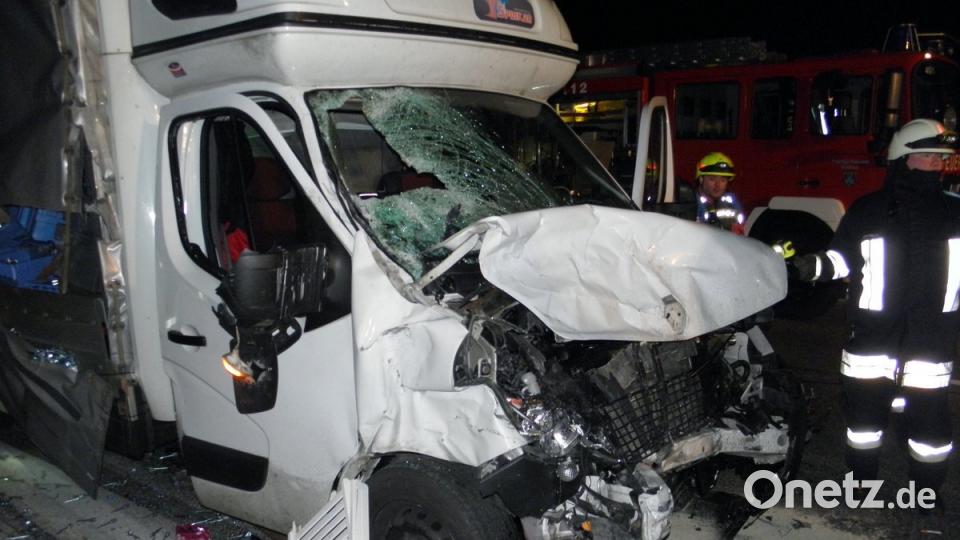 Der Fahrer des Kleintransporters blieb unverletzt.