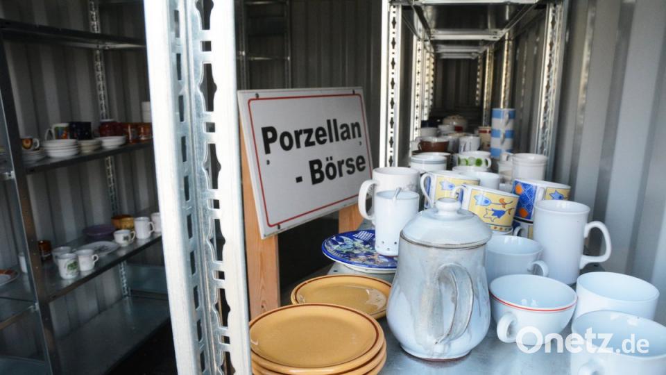 Sich bedienen oder weitere Teile hinzufügen kann man auch im Porzellan-Container am Weidener Bauhof. Gabi Schönberger