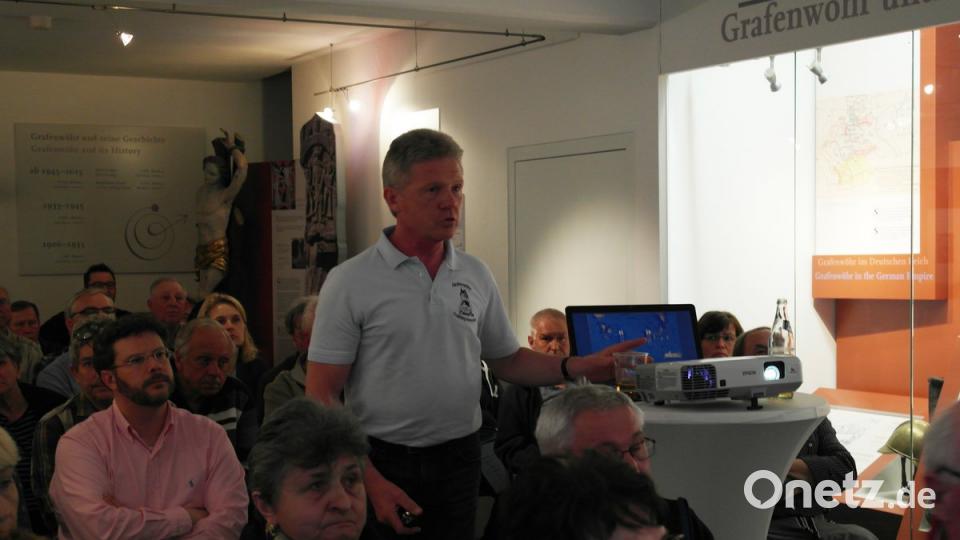 Gerald Morgenstern hatte über 300 Fotos vorbereitet. Bild: abu Bild: ABU