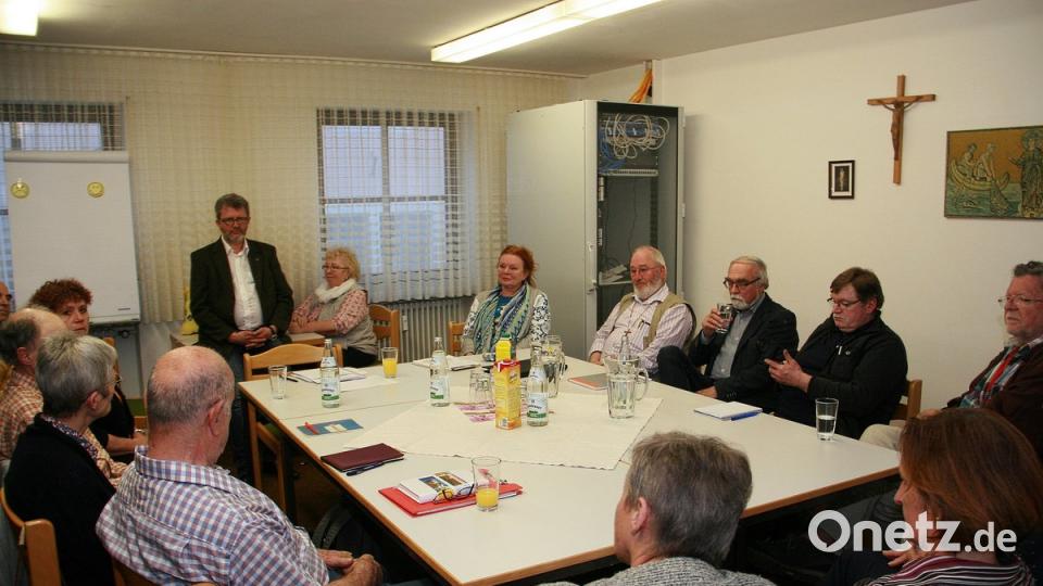 Die Erfahrungen, die die Ehrenamtlichen in der Flüchtlingsbetreuung gemacht haben sind unterschiedlich. Aber alle haben eines gemeinsam: Die Aufgaben sind oft nicht leicht. Die Schilderungen der Betreuten oft belastend. Bild: wro