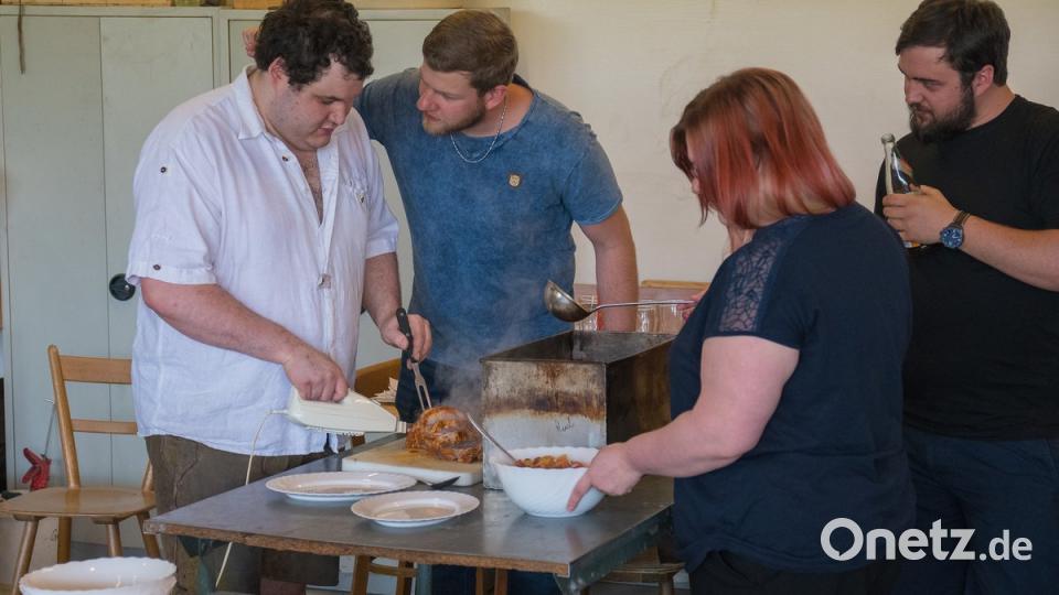 Glasmacherbraten zur Stärkung wird gereicht