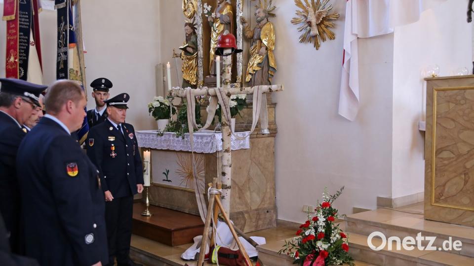 Blumenschale für verstorbene Feuerwehrkräfte