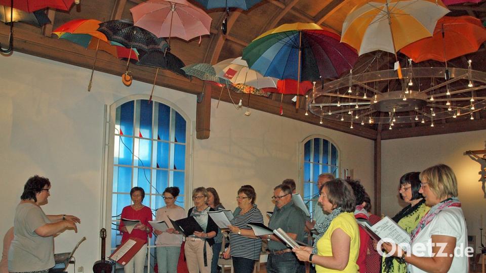 Geistliche Lieder sang der Haselbacher Singkreis in der Hauskapelle.