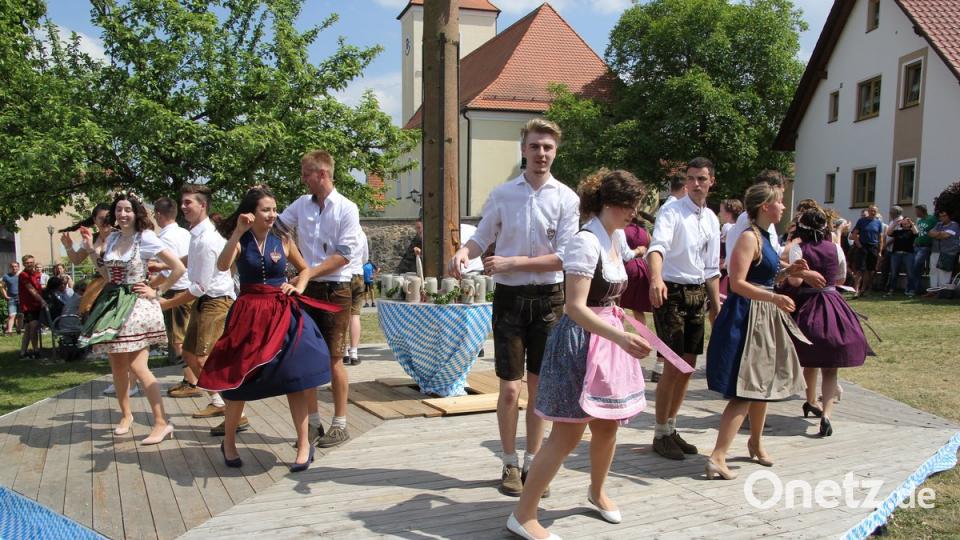 Alle hatten ihre Freude beim Tanzen, sowohl die Paare als auch das Publikum.