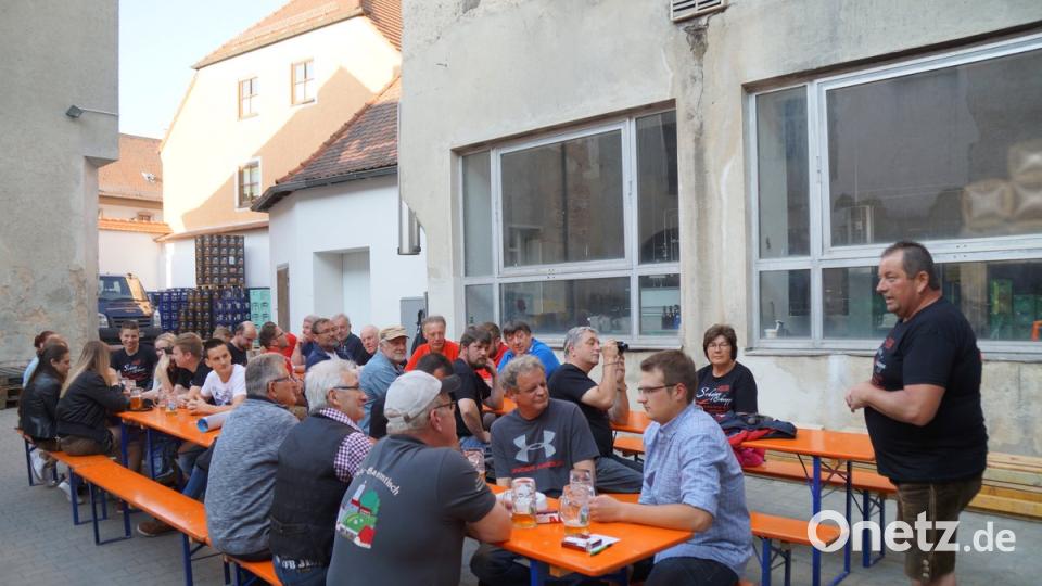 Festleiter Wolfgang Schmidt bei seiner Rede