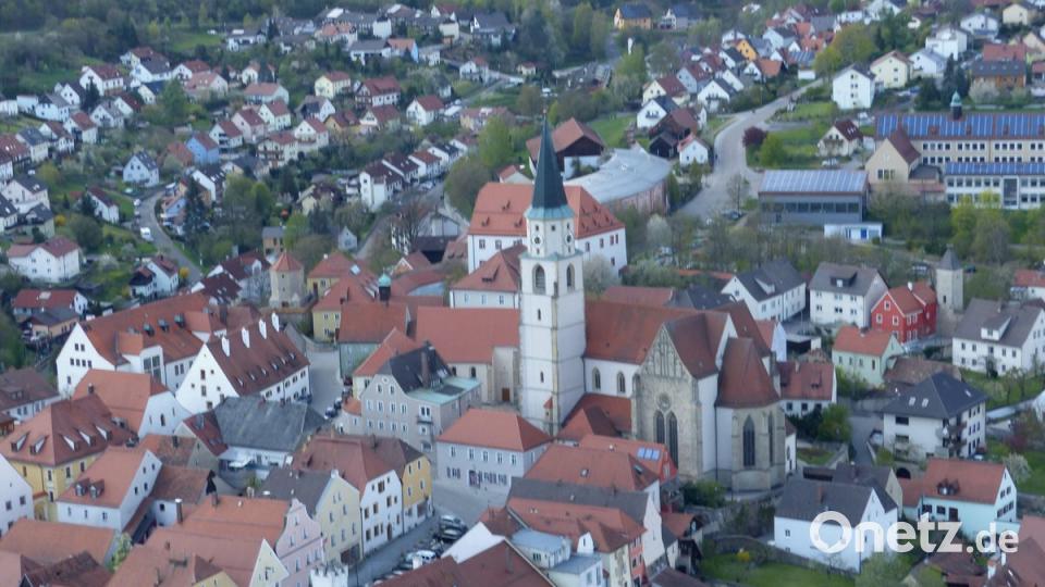 Rund vier Millionen Euro flossen aus den Töpfen der Städtebauförderung des Bundes in den zurückliegenden Jahren in Denkmalschutz sowie in Sanierung und Entwicklung der Nabburger Altstadt.  	Bild: akp