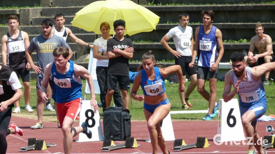 Katrin Fehm (Mitte) startete über die 100 Meter bei den Männern und wäre - sie lief außer Konkurrenz - von der Zeit mit 11,48 Sekunden 32. geworden in einem 67-köpfigen Feld. Der Männersieger, Aleksandar Askovic aus Augsburg, benötigte 10,58 Sekunden. 	Bild: ulg