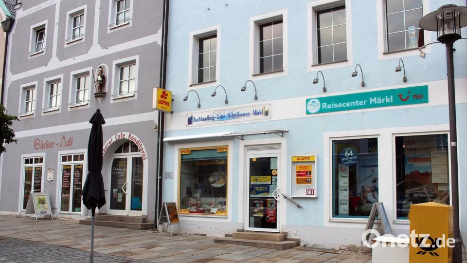 Neben dem schon bestehenden Bistro der Bäckerei Krauß will Holger Märkl zusätzlich ins Fachgeschäft ein Stadtcafé und Bistro integrieren.  	Bild: stg