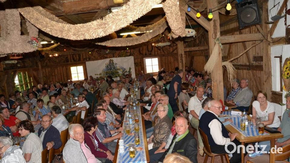 &quot;Volles Haus&quot; im Meindl-Stodl in Au bei Pirk.