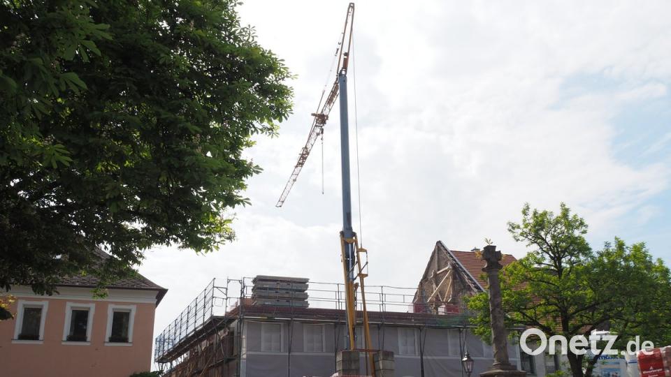 Der Umbau des "Schwarzen Bären" verdeutlicht die gute Auslastung der Firmen. 31 Unternehmen hat die Stadt für die Ausführung der Heizungs-, Lüftungs- und Sanitäranlagen angeschrieben. Ein Angebot hat keine der Firmen abgegeben. Jetzt kann die Stadt einen Auftrag ohne Ausschreibung "freihändig" vergeben. Bild: Schirmer